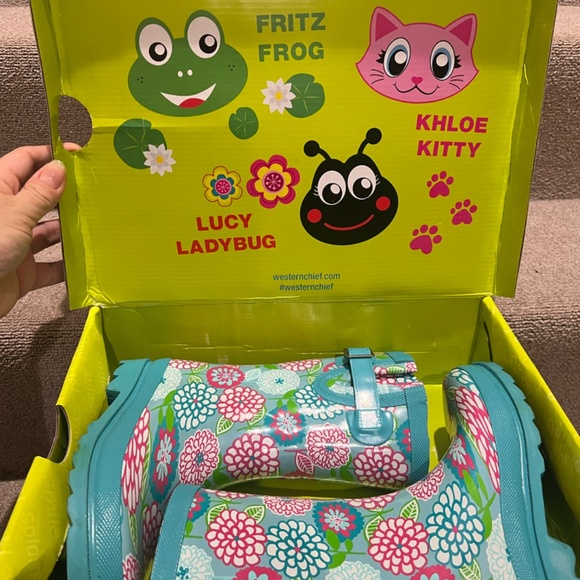 Western Chief - Picture 2 of 2